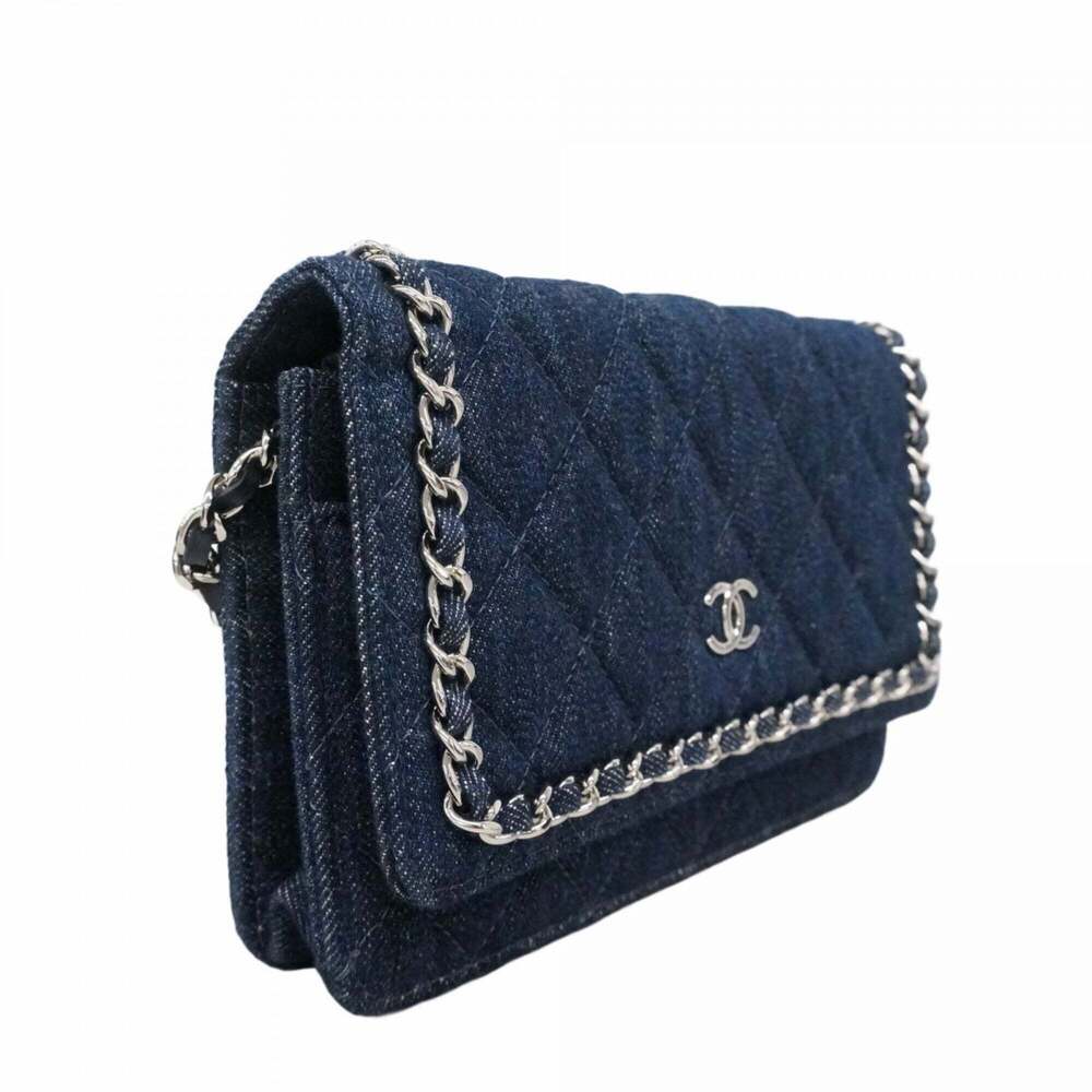 CHANEL Blue Wallet - Picture 2 of 8
